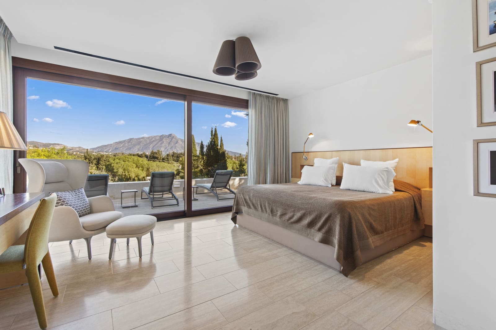 7 bedroom Villa for sale in Guadalmina with pool - € 2,500,000 (Ref: 9608331)