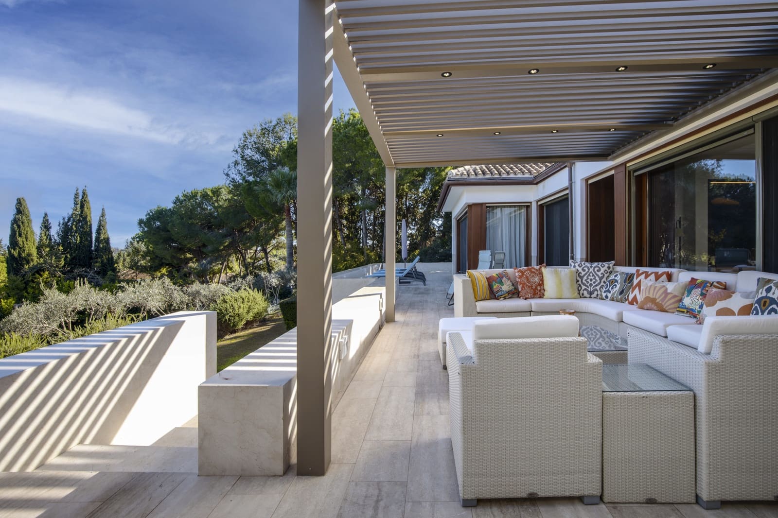 7 bedroom Villa for sale in Guadalmina with pool - € 2,500,000 (Ref: 9608331)