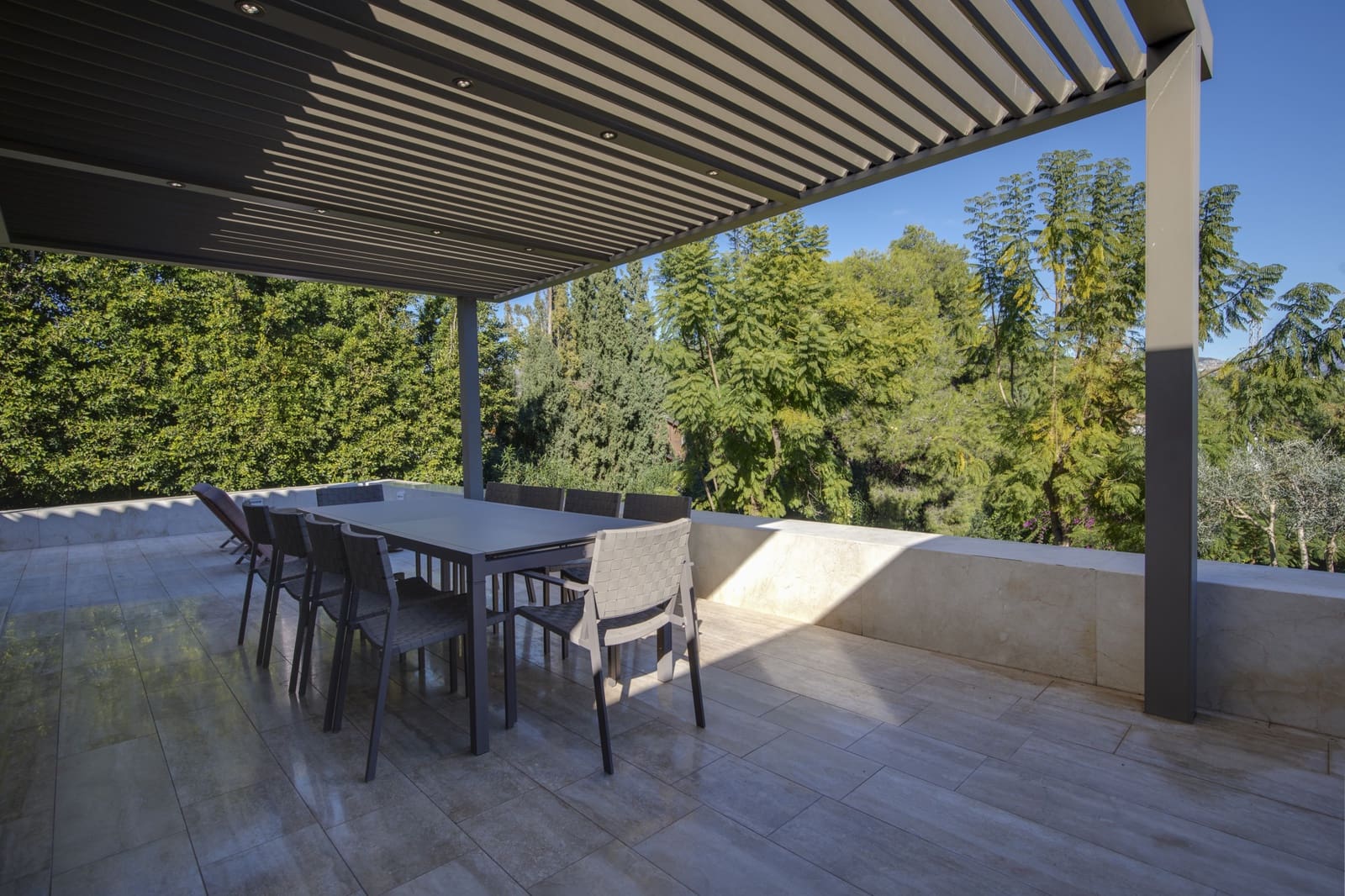 7 bedroom Villa for sale in Guadalmina with pool - € 2,500,000 (Ref: 9608331)