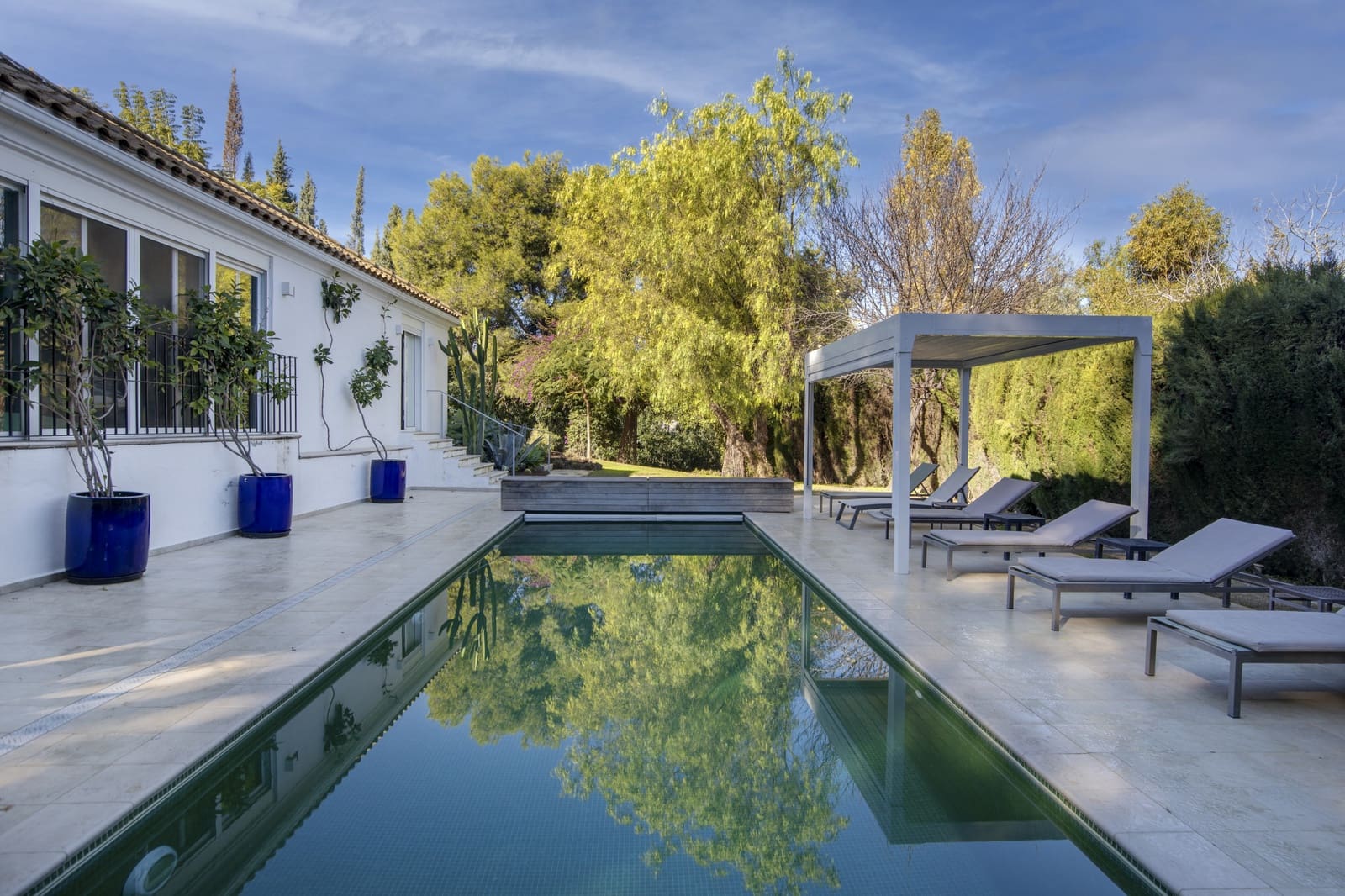 7 bedroom Villa for sale in Guadalmina with pool - € 2,500,000 (Ref: 9608331)