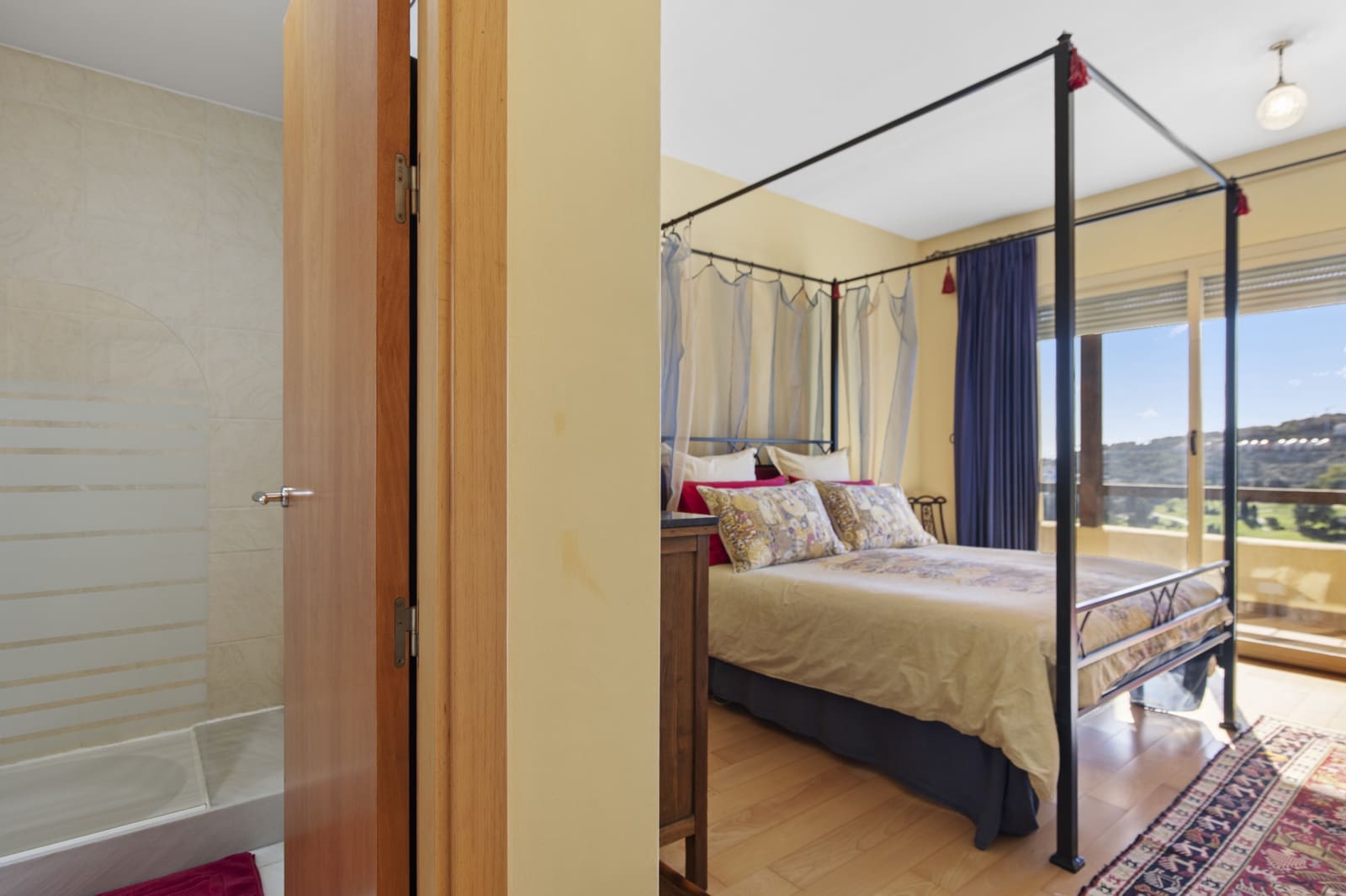 3 sypialnia Willa na sprzedaż w Benahavis z basenem garażem - 1 495 000 € (Ref: 9626047)