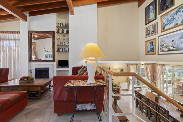 3 slaapkamer Villa te koop in Benahavís met zwembad garage - € 1.295.000 (Ref: 9626047)