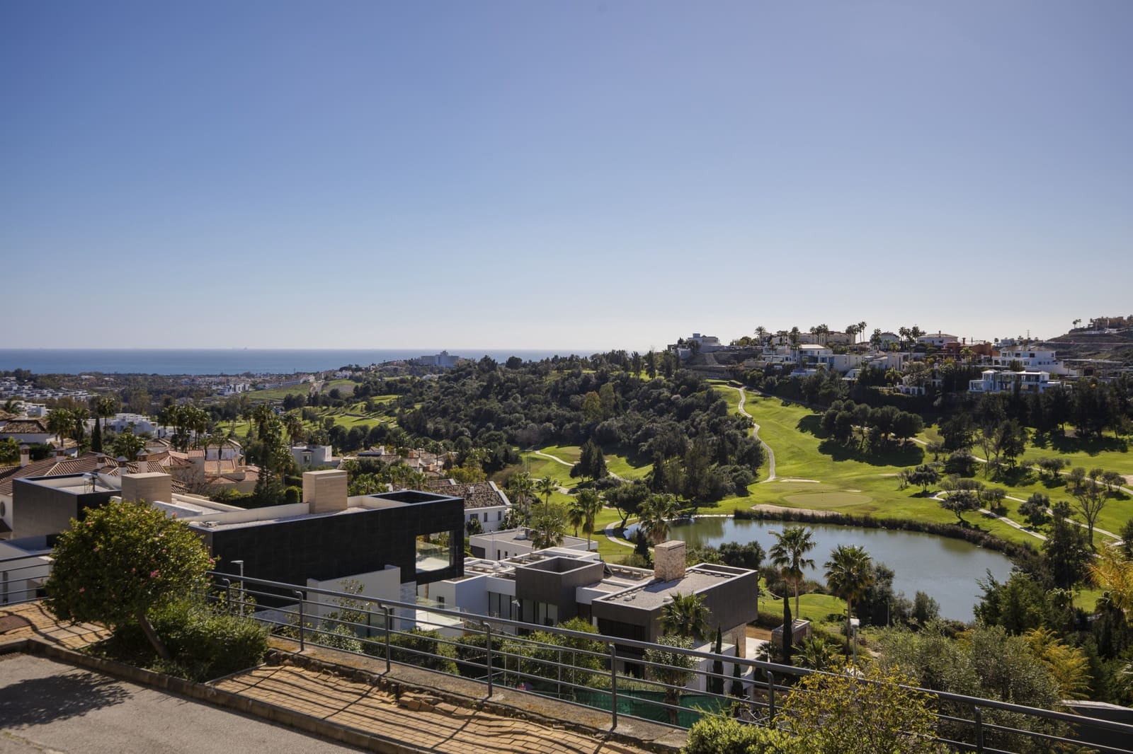 3 slaapkamer Villa te koop in Benahavis met zwembad garage - € 1.295.000 (Ref: 9626047)