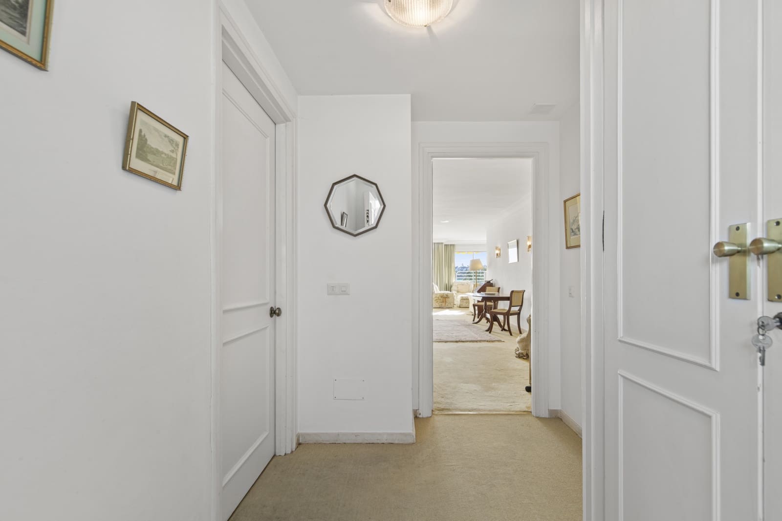 2 soverom Leilighet til salgs i Guadalmina med svømmebasseng garasje - € 530 000 (Ref: 9627901)