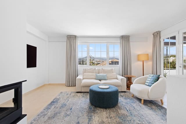 3 makuuhuone Omakotitalo myytävänä paikassa Guadalmina Alta, Marbella mukana 
autotalli - 799 000 € (Ref: 9645458)