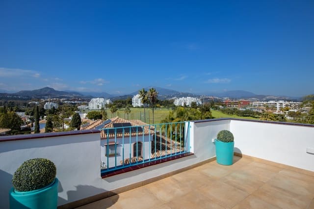 3 soverom Hus til salgs i Guadalmina Alta, Marbella med garasje - € 760 000 (Ref: 9645458)