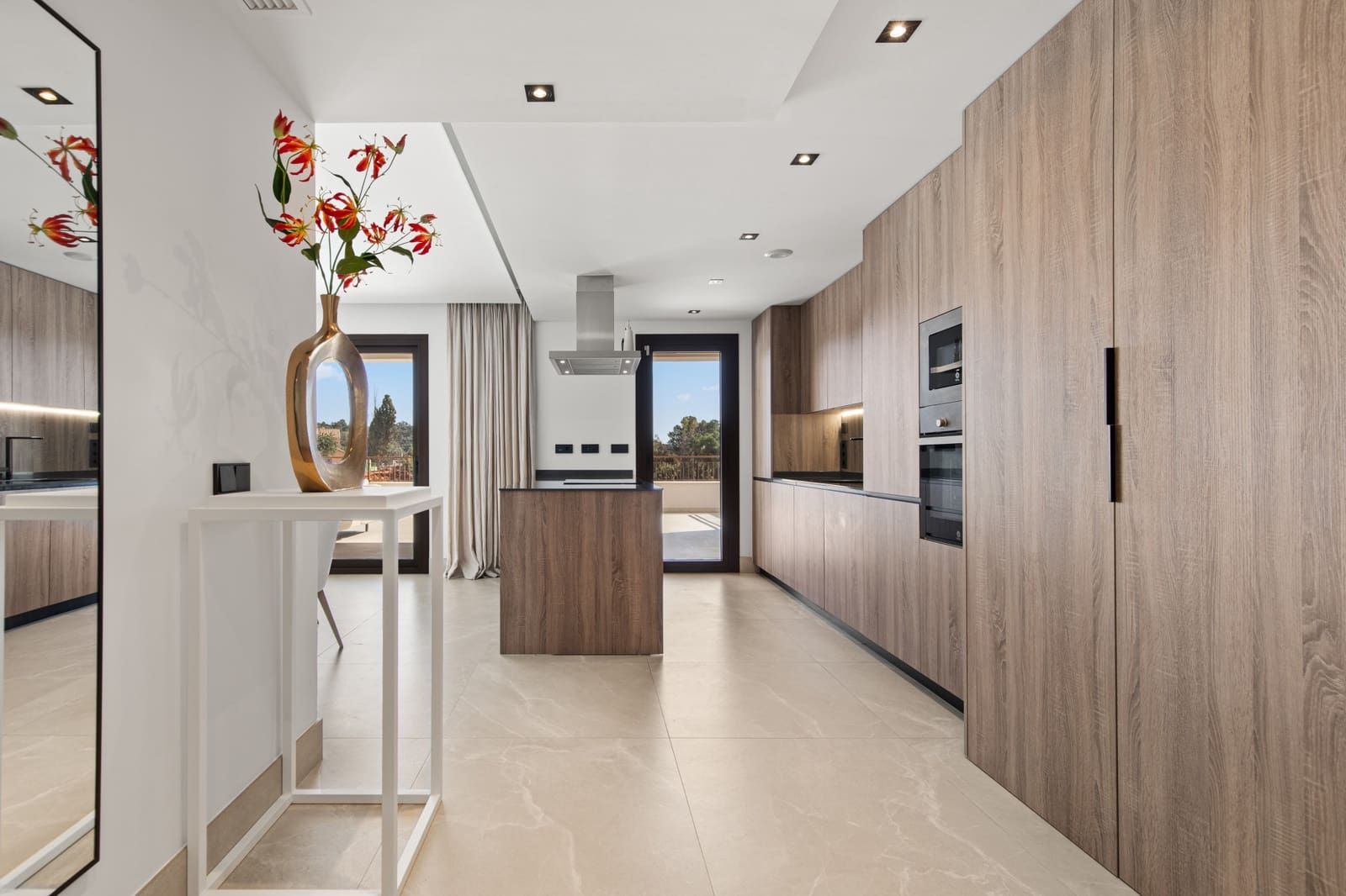 3 quarto Apartamento para venda em Istan com piscina garagem - 695 000 € (Ref: 9659667)