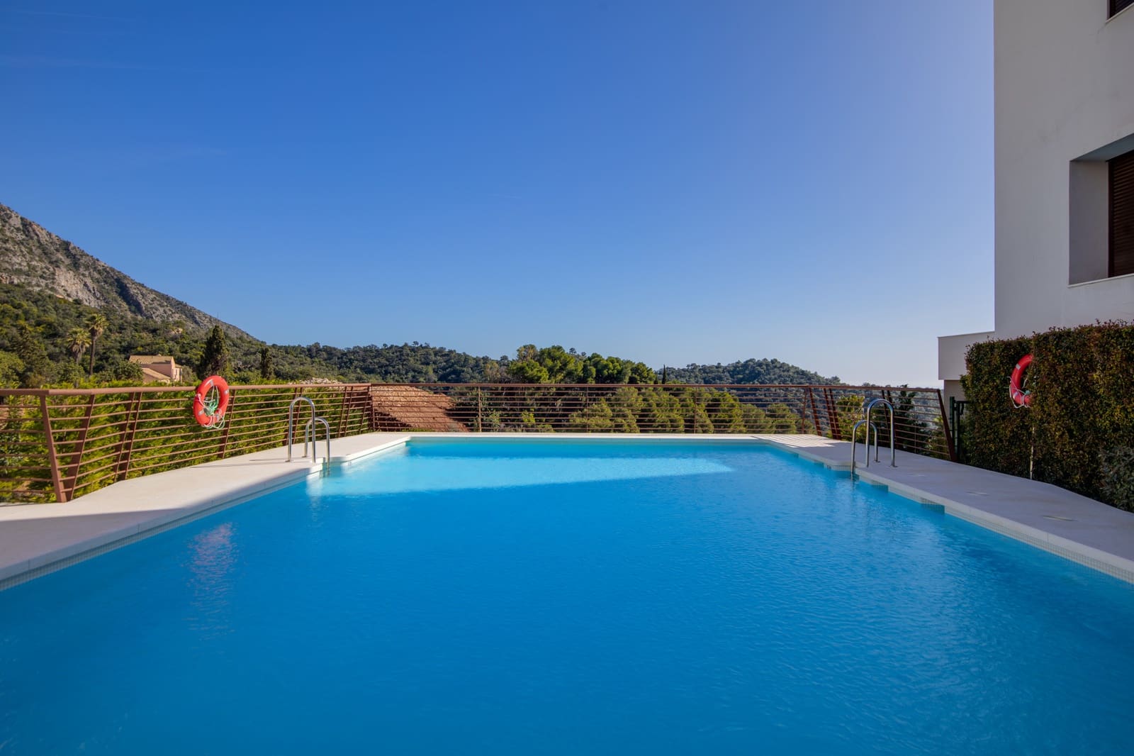 3 quarto Apartamento para venda em Istan com piscina garagem - 695 000 € (Ref: 9659667)
