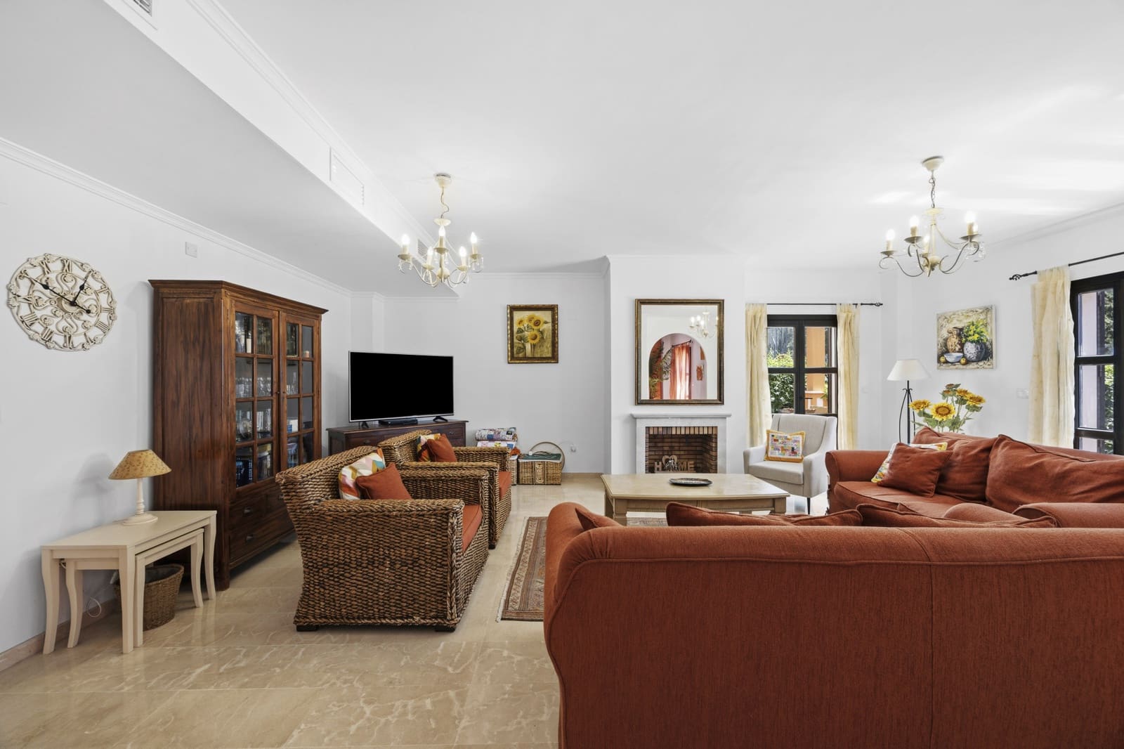 5 soverom Villa til salgs i Guadalmina med svømmebasseng - € 1 350 000 (Ref: 9793165)