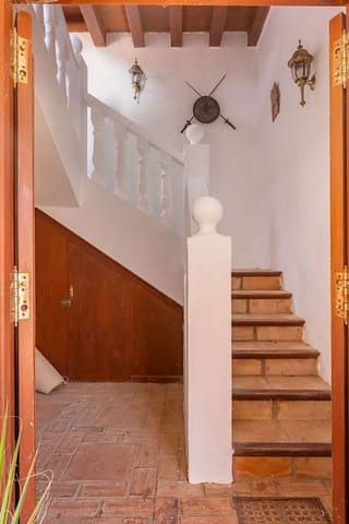 4 bedroom Finca/Country House for sale in Manilva with pool - € 2,995,000 (Ref: 9816185)