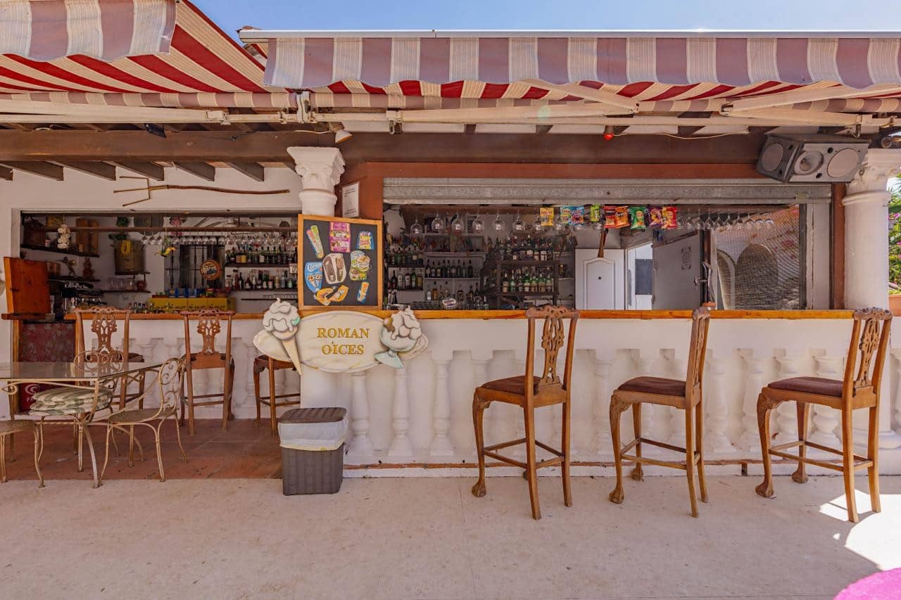 4 bedroom Finca/Country House for sale in Manilva with pool - € 2,995,000 (Ref: 9816185)
