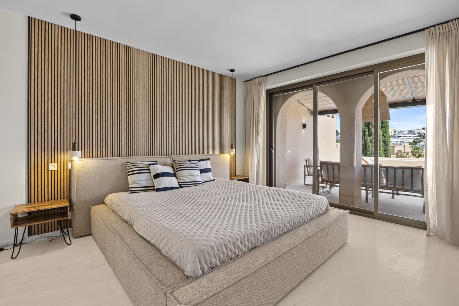 3 bedroom Penthouse for sale in New Golden Mile with pool garage - € 995,000 (Ref: 9825717)