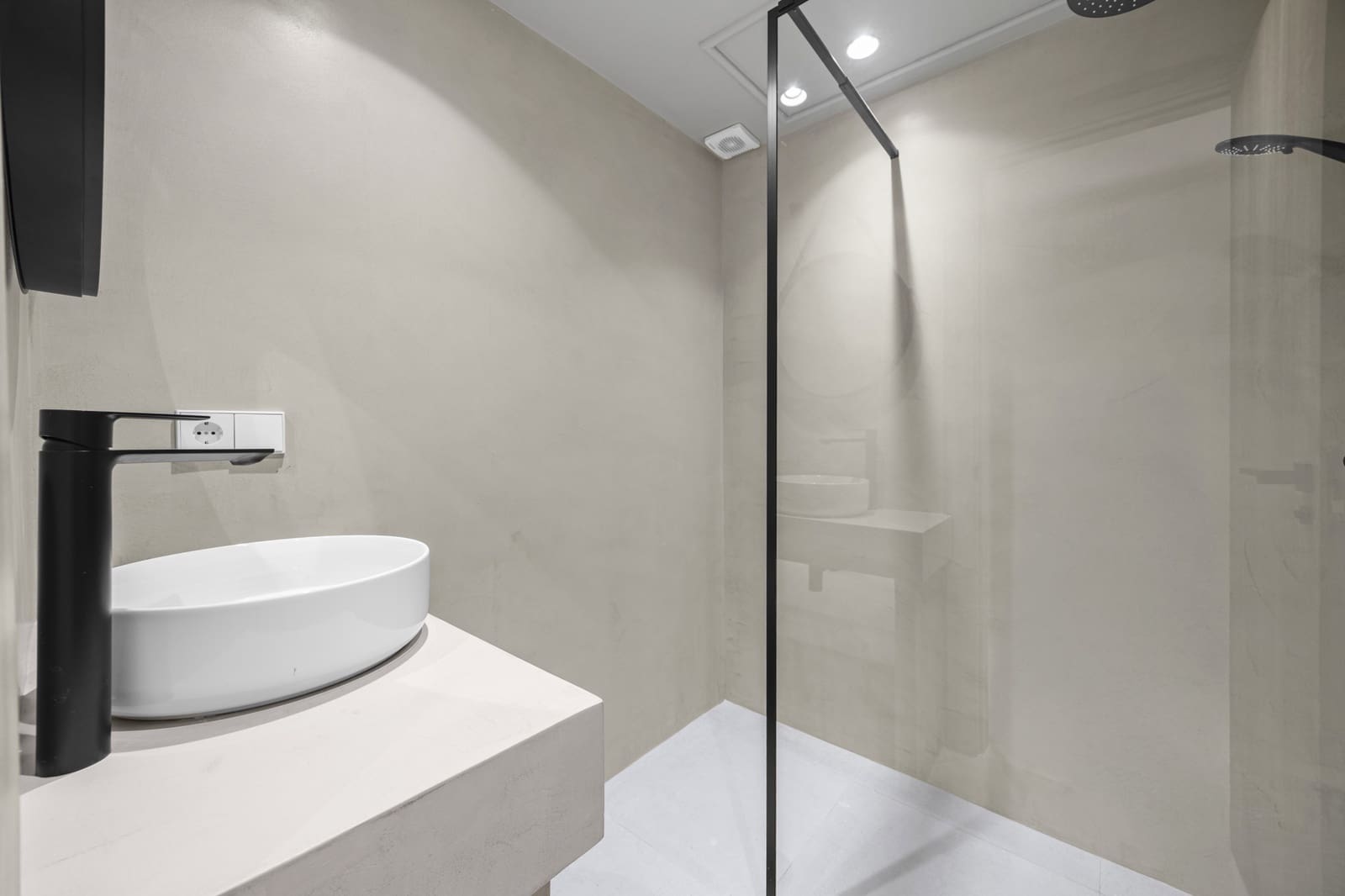 3 bedroom Penthouse for sale in New Golden Mile with pool garage - € 995,000 (Ref: 9825717)
