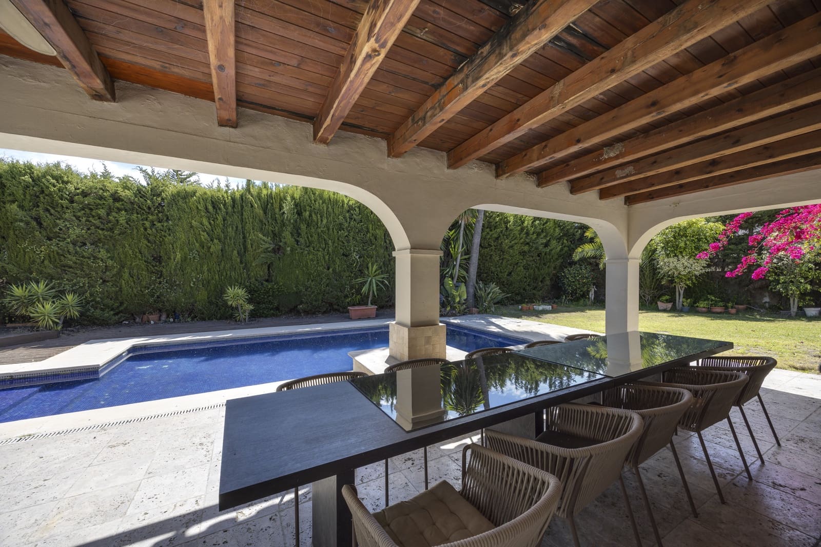 4 bedroom Villa for sale in Bel-Air with pool - € 1,195,000 (Ref: 9873859)