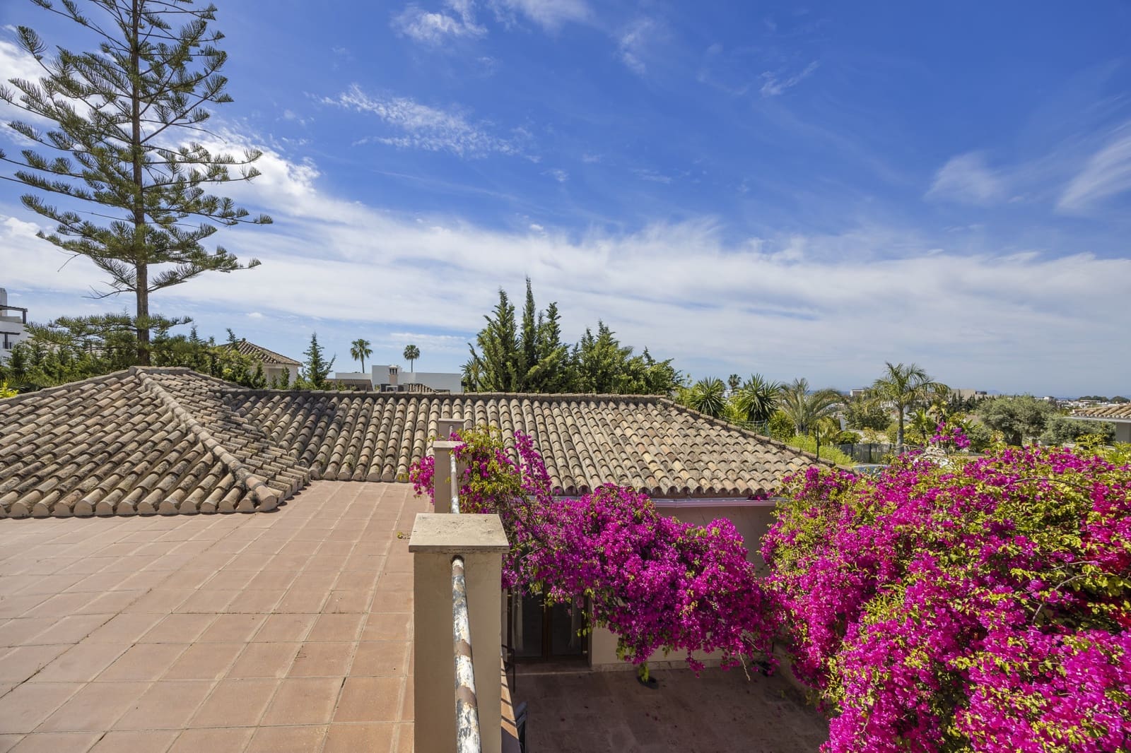4 bedroom Villa for sale in Bel-Air with pool - € 1,195,000 (Ref: 9873859)