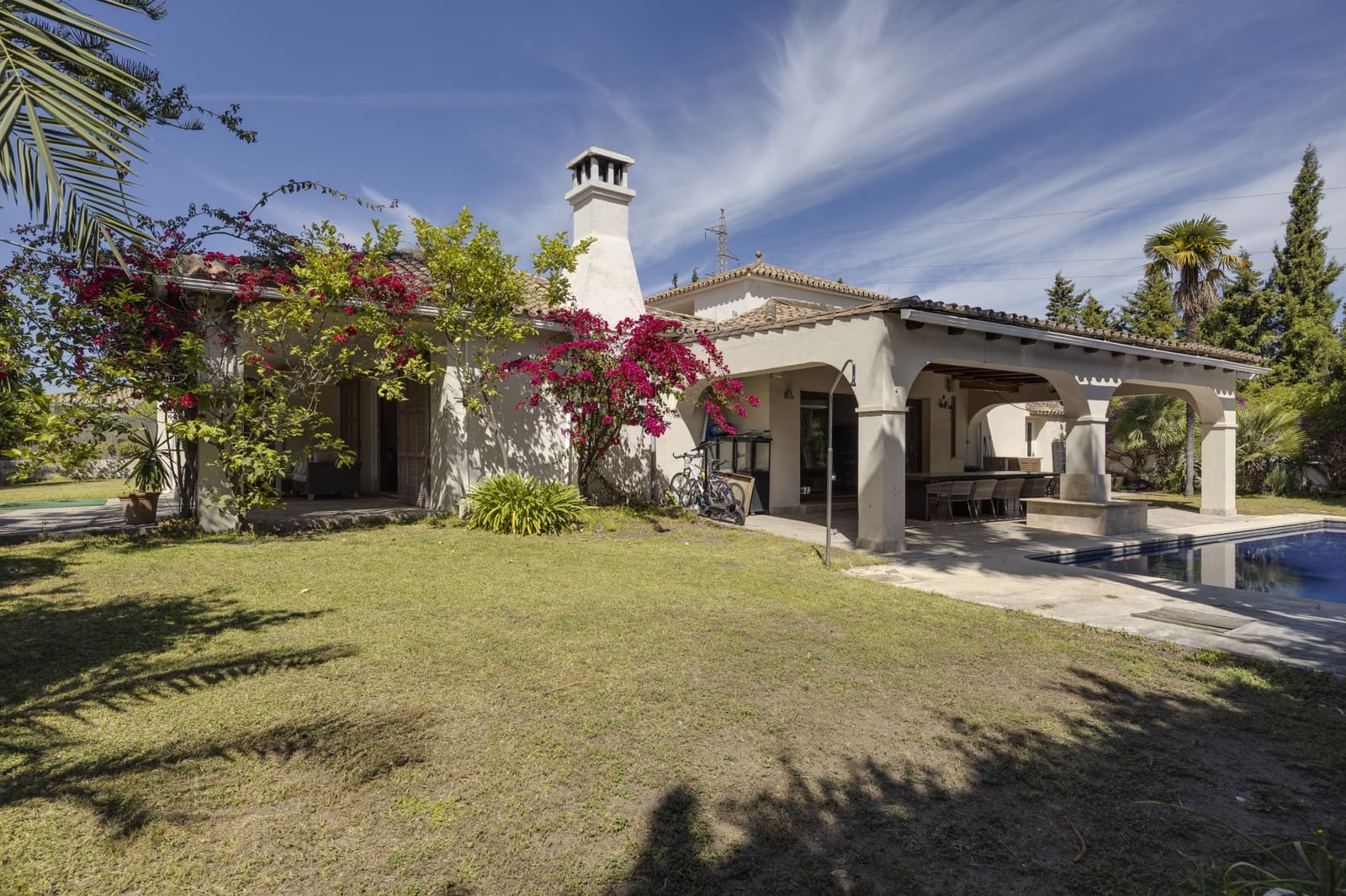 4 bedroom Villa for sale in Bel-Air with pool - € 1,195,000 (Ref: 9873859)