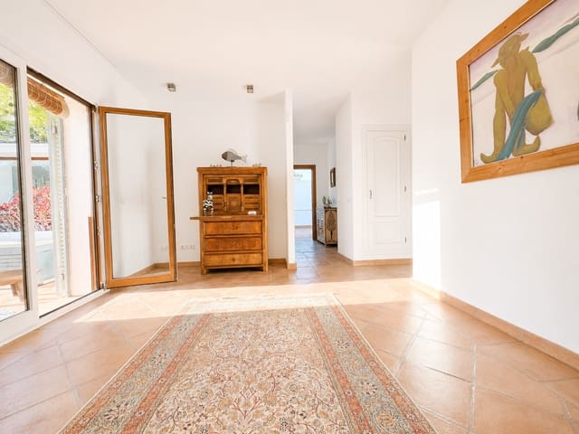 6 makuuhuone Huvila myytävänä paikassa Sotogrande Alto, San Roque mukana uima-altaan 
autotalli - 1 795 000 € (Ref: 9879542)
