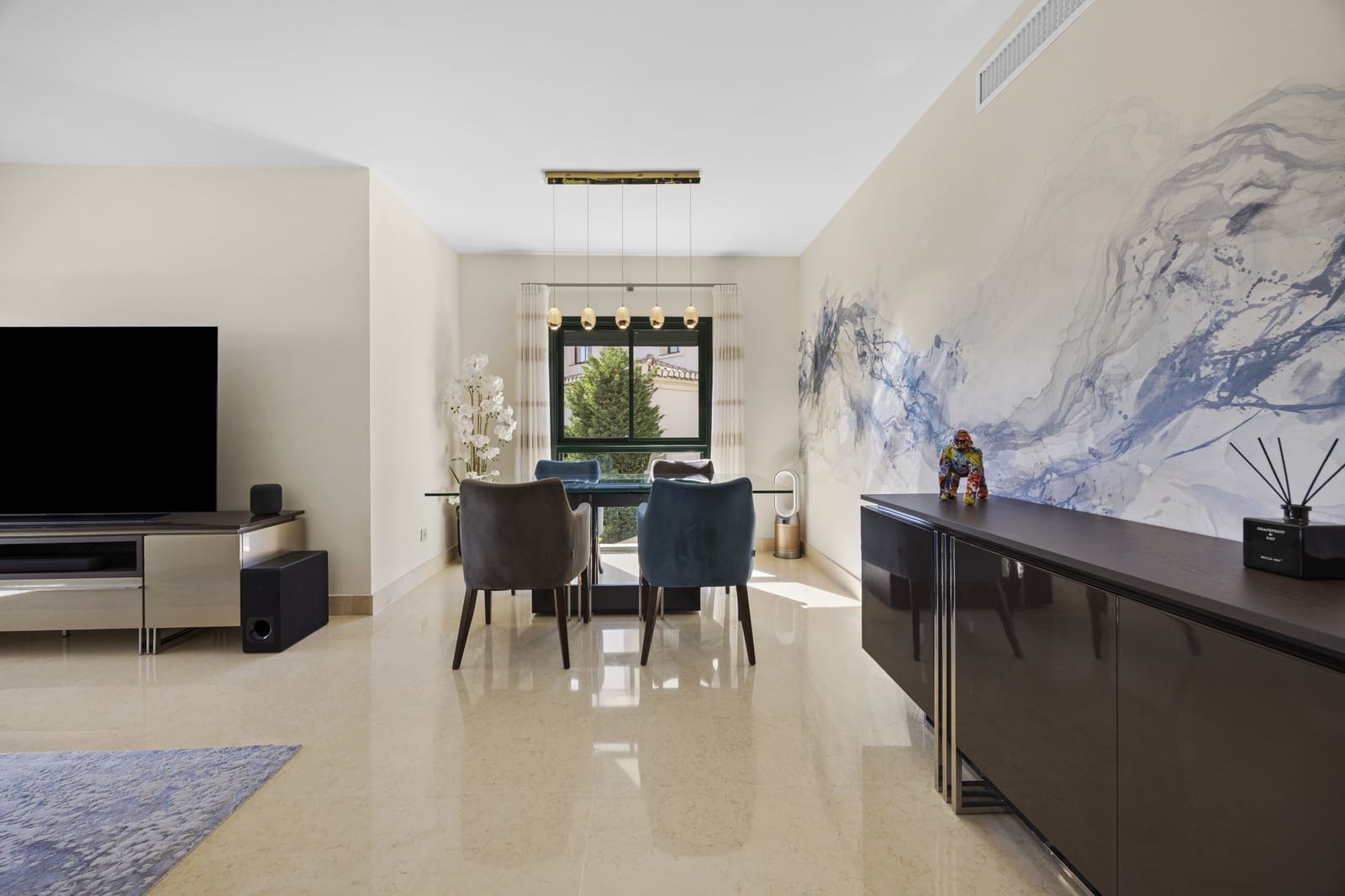 2 quarto Apartamento para venda em Benahavis com piscina garagem - 595 000 € (Ref: 9892701)
