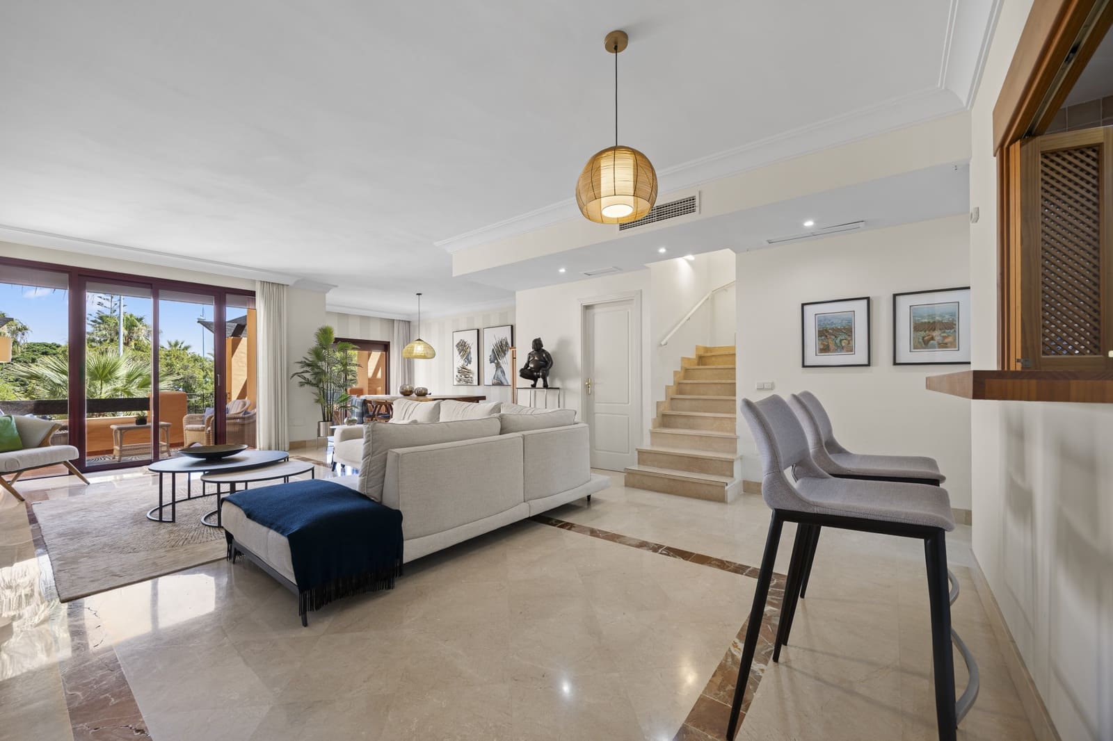 3 soverom Penthouse til salgs i San Pedro de Alcantara med svømmebasseng garasje - € 2 550 000 (Ref: 9916241)
