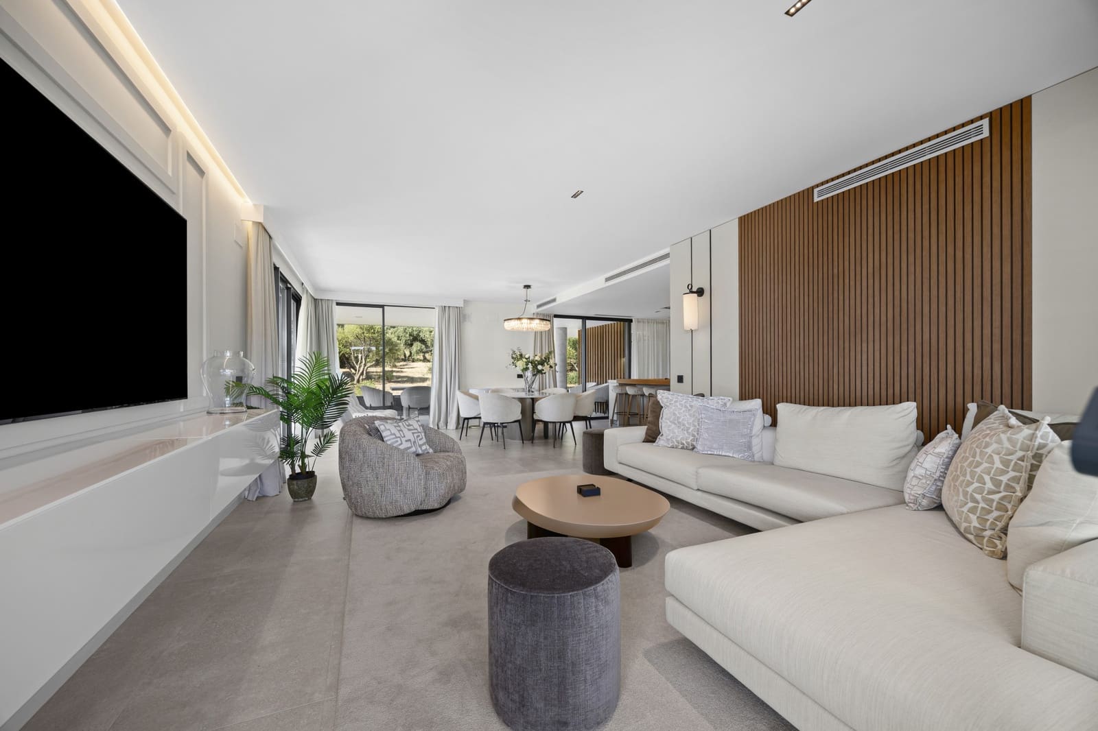 3 soveværelse Lejlighed til salg i Sotogrande med swimmingpool garage - € 1.650.000 (Ref: 9920931)