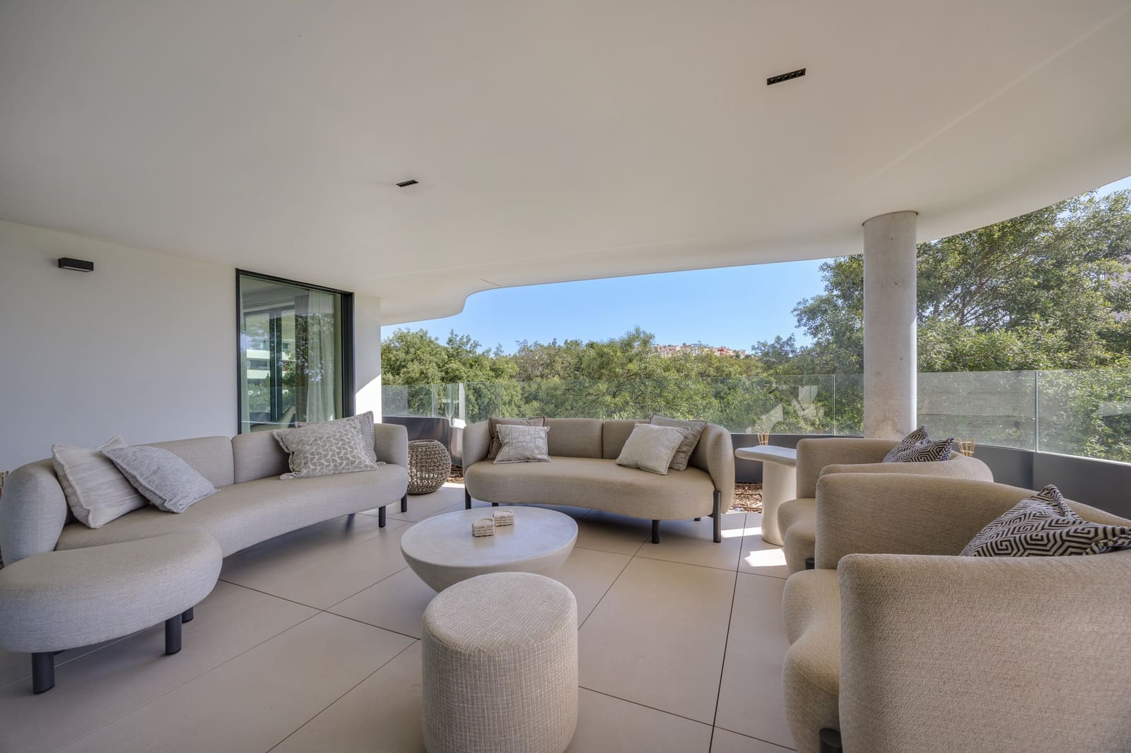 3 soveværelse Lejlighed til salg i Sotogrande med swimmingpool garage - € 1.650.000 (Ref: 9920931)