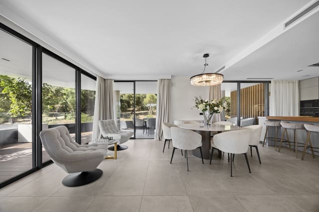 3 soveværelse Lejlighed til salg i Sotogrande, San Roque med swimmingpool garage - € 1.650.000 (Ref: 9920931)