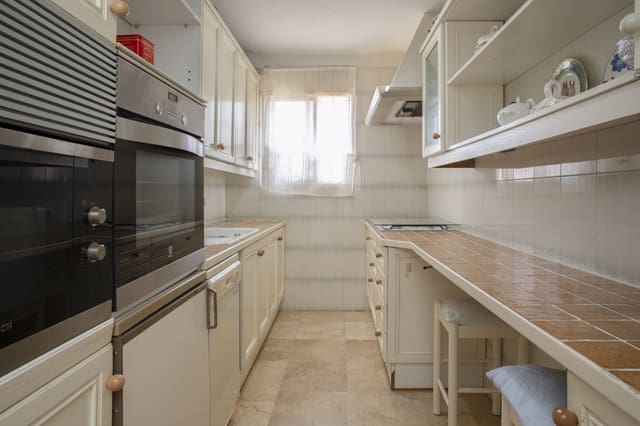 4 camera da letto Villa in vendita in Guadalmina Baja, Marbella con garage - 1.800.000 € (Rif: 9934809)