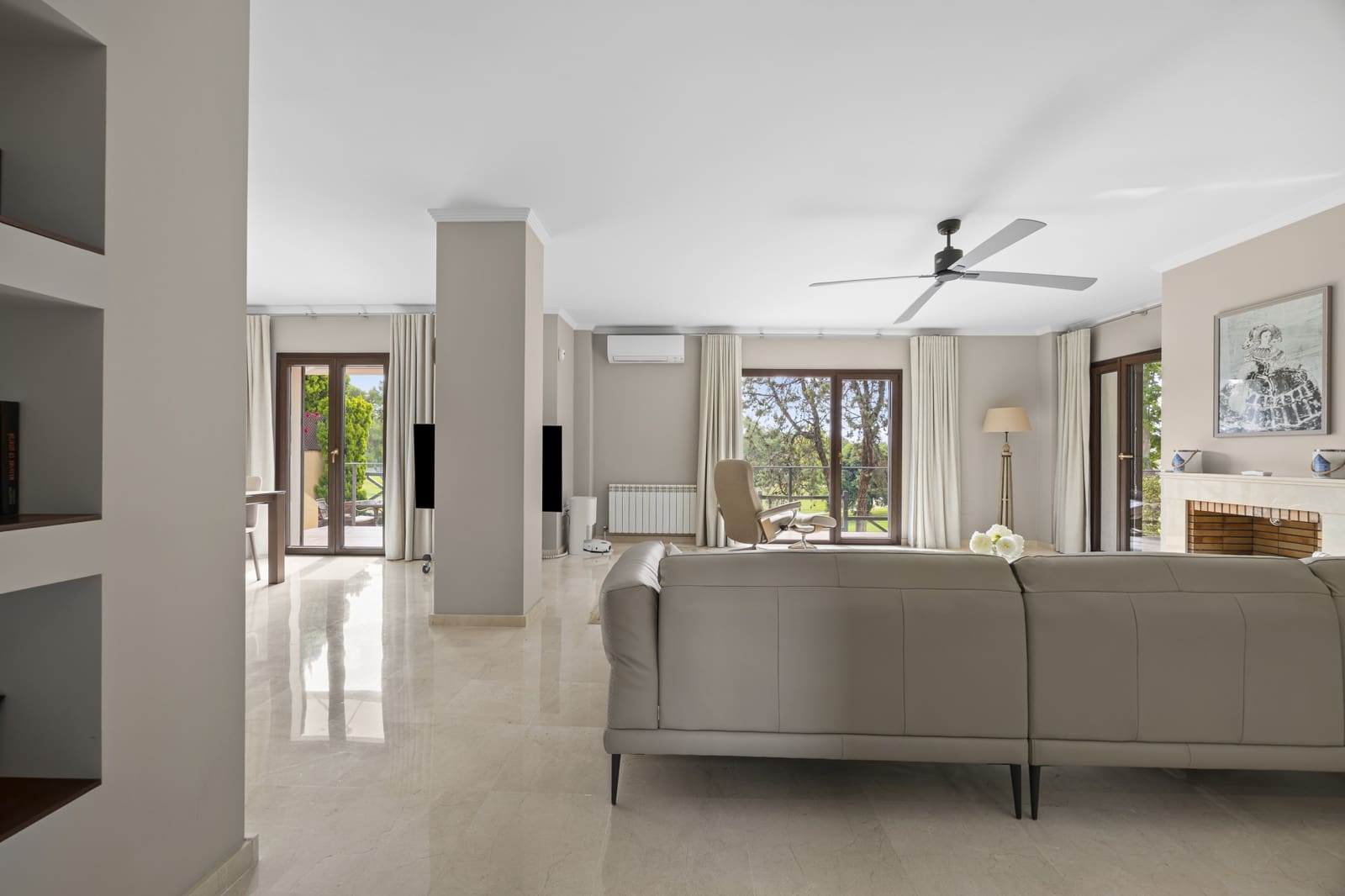 5 bedroom Villa for sale in Guadalmina with pool garage - € 1,450,000 (Ref: 9966896)