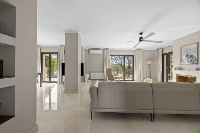 Chalet de 5 habitaciones en Guadalmina Alta, Marbella en venta con piscina garaje - 1.450.000 € (Ref: 9966896)