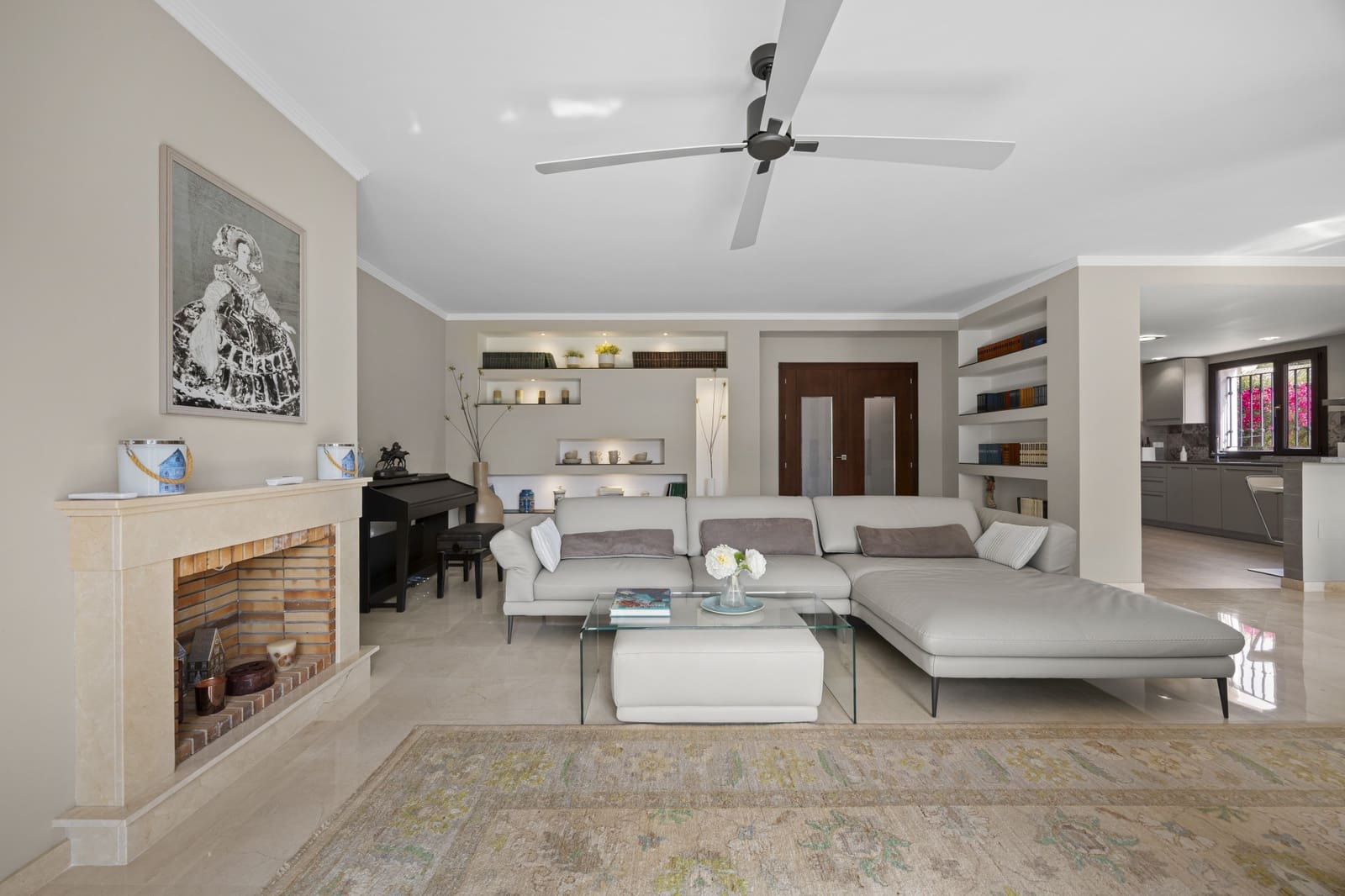 5 bedroom Villa for sale in Guadalmina with pool garage - € 1,450,000 (Ref: 9966896)