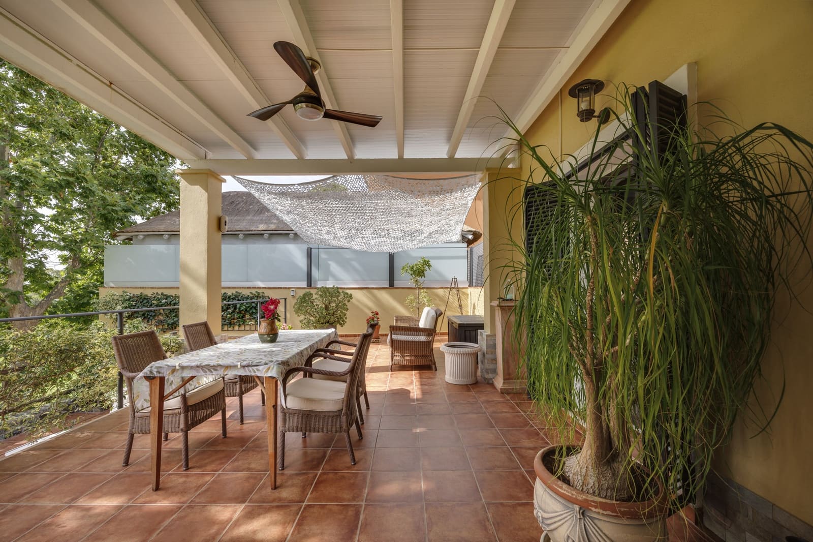 5 bedroom Villa for sale in Guadalmina with pool garage - € 1,450,000 (Ref: 9966896)