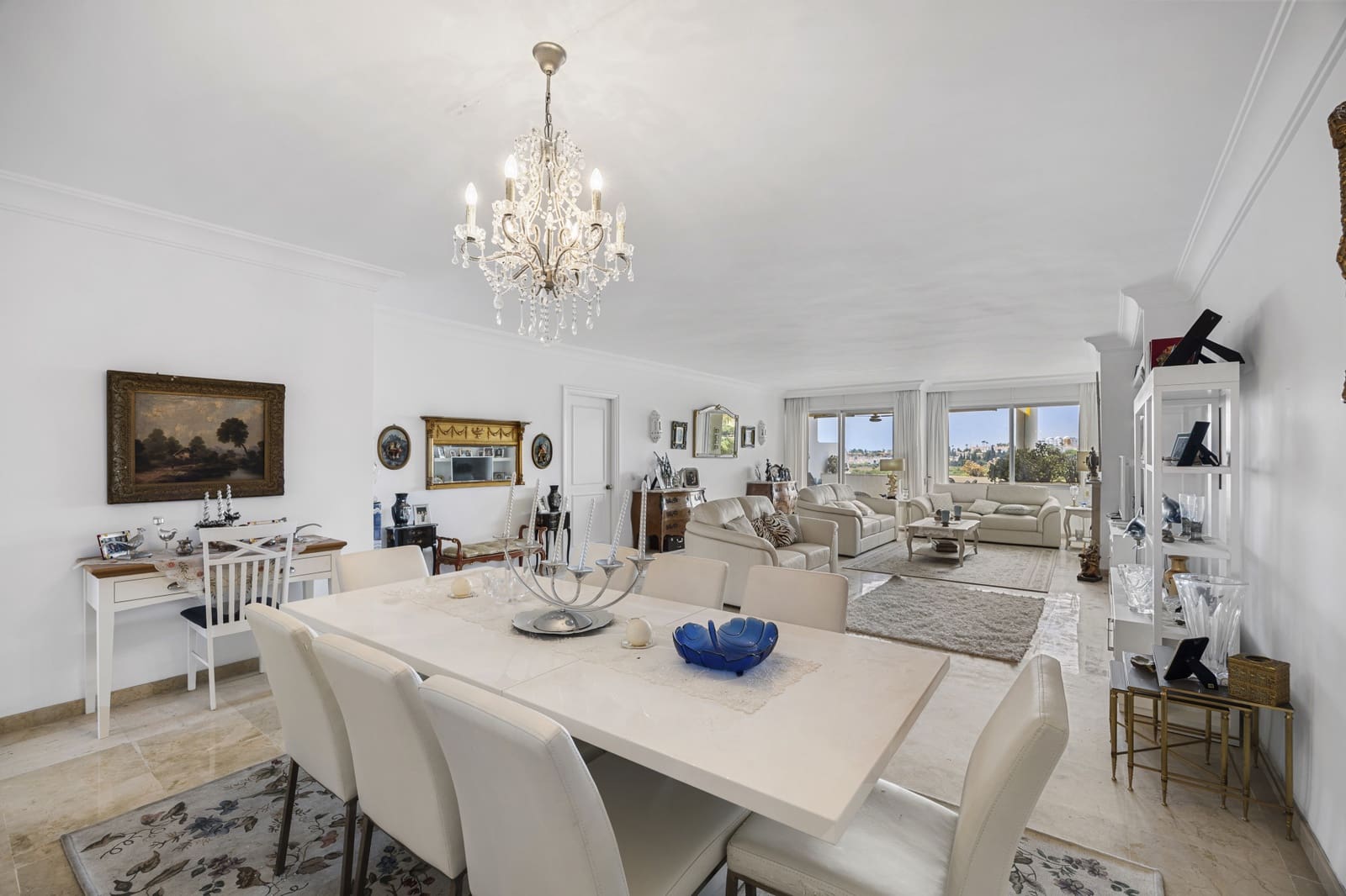 2 bedroom Apartment for sale in Guadalmina with pool garage - € 695,000 (Ref: 9985321)