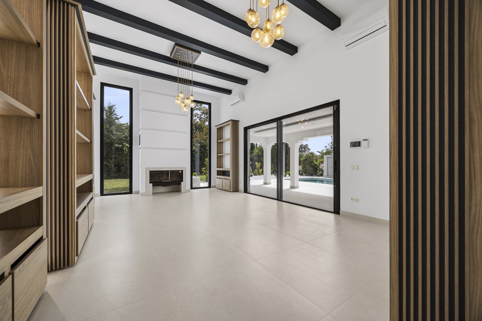 4 sovrum Villa till salu i Guadalmina med pool garage - 2 595 000 € (Ref: 9985322)