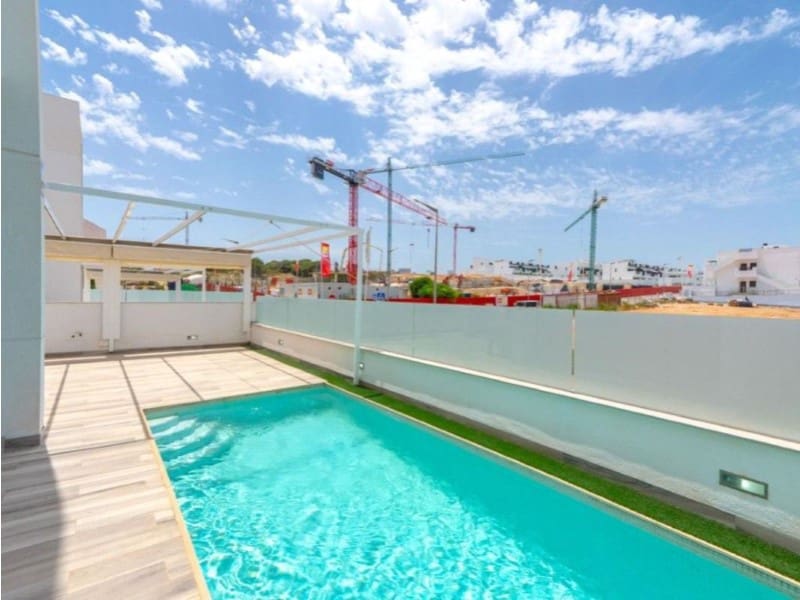 4 soveværelse Villa til salg i Torrevieja - € 515.000 (Ref: 10005588)
