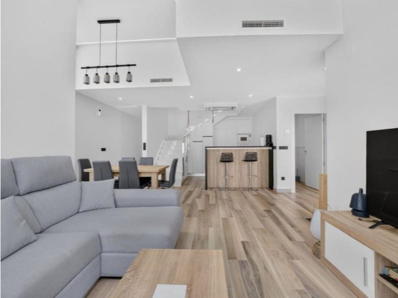 4 soveværelse Villa til salg i Torrevieja - € 515.000 (Ref: 10005588)