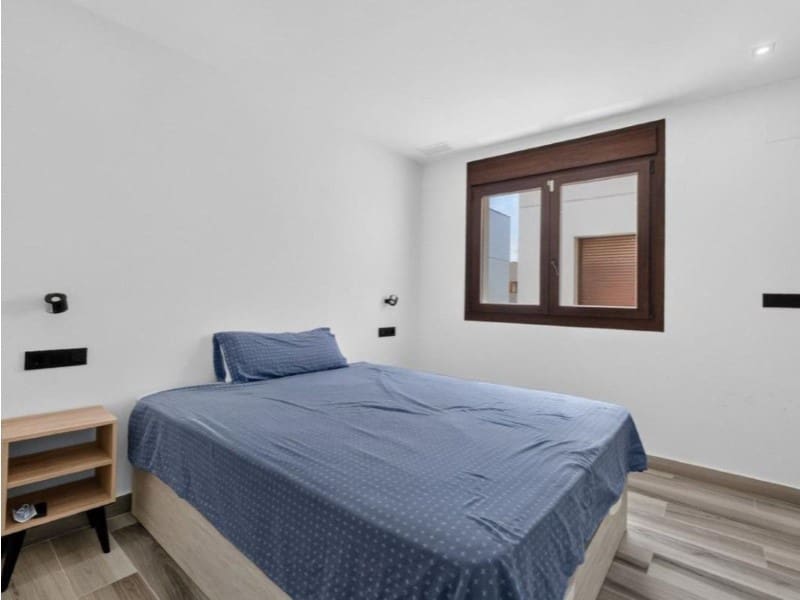 4 soveværelse Villa til salg i Torrevieja - € 515.000 (Ref: 10005588)