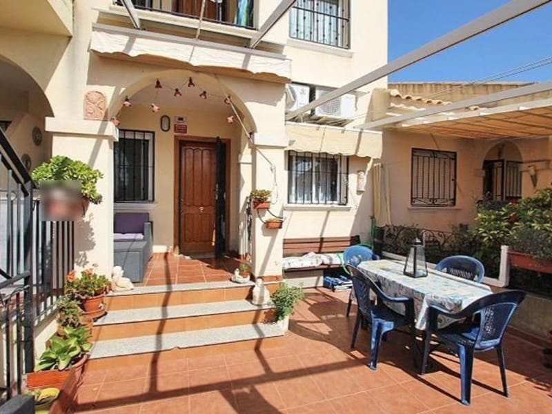 2 bedroom Villa for sale in Guardamar del Segura with pool - € 171,000 (Ref: 10005589)