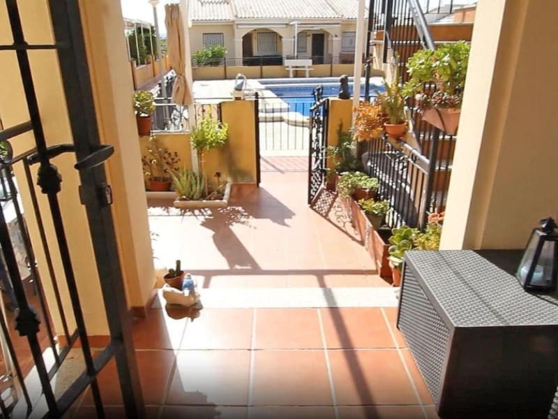 2 bedroom Villa for sale in Guardamar del Segura with pool - € 171,000 (Ref: 10005589)