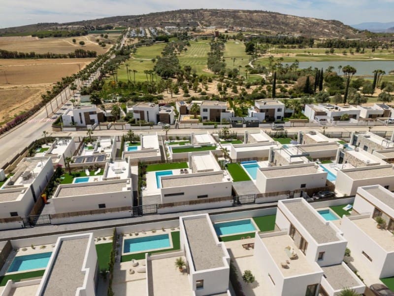 3 slaapkamer Villa te koop in Algorfa met zwembad - € 489.000 (Ref: 10006639)
