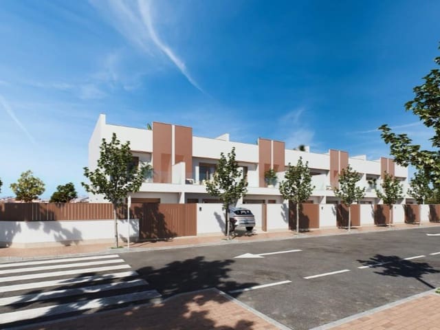 Pareado de 3 habitaciones en San Pedro del Pinatar ciudad, San Pedro del Pinatar en venta con piscina - 379.000 € (Ref: 10006640)