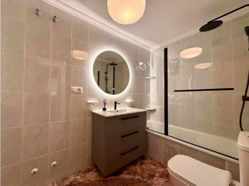 2 sovrum Lägenhet till salu i Torrevieja - 159 900 € (Ref: 10011428)