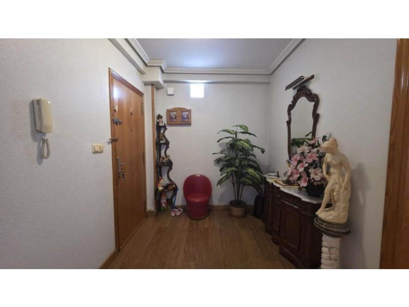 3 bedroom Apartment for sale in Torrevieja - € 240,000 (Ref: 10011429)