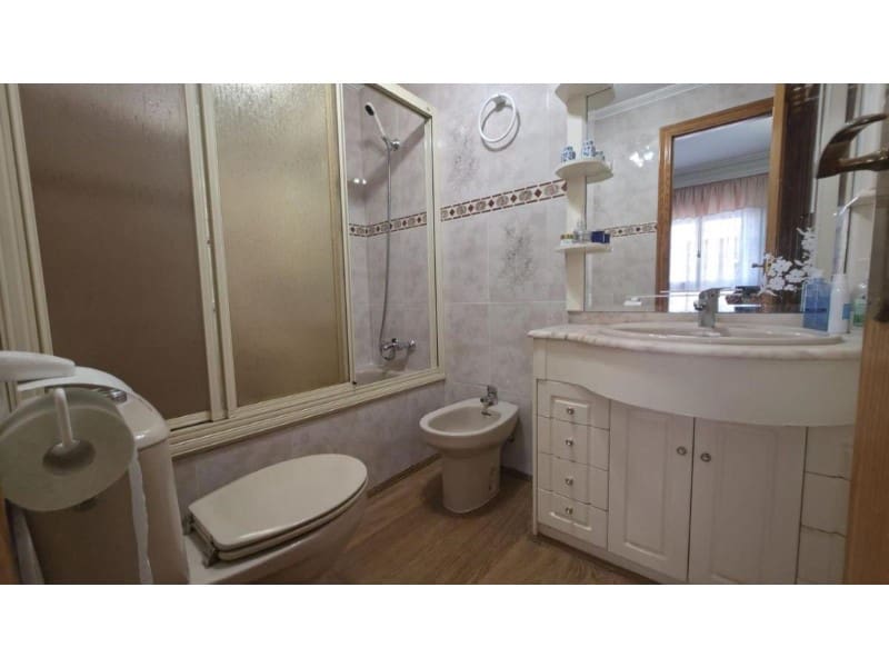 3 bedroom Apartment for sale in Torrevieja - € 240,000 (Ref: 10011429)