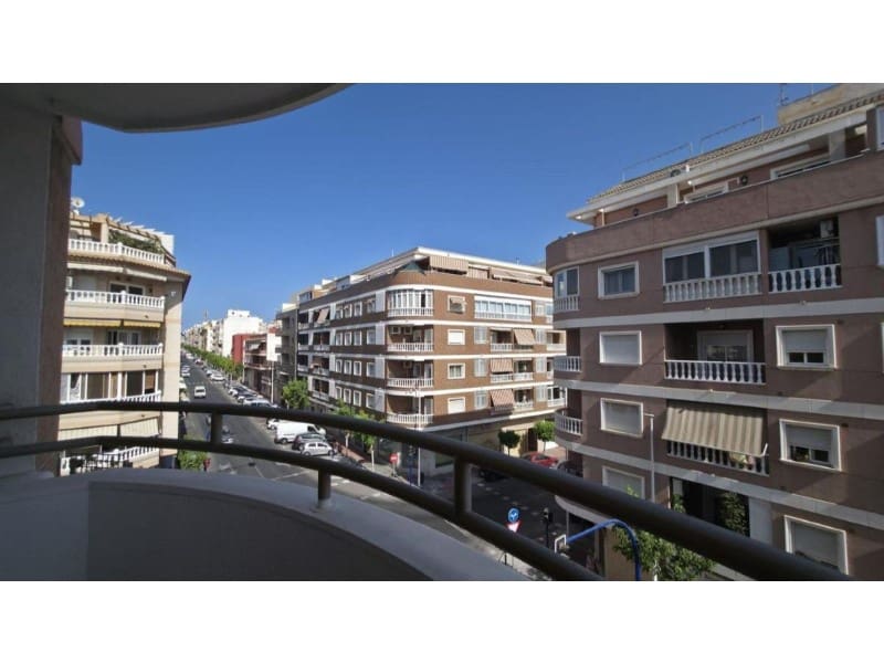 3 bedroom Apartment for sale in Torrevieja - € 240,000 (Ref: 10011429)
