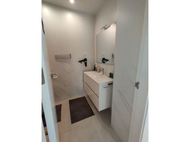 2 soveværelse Lejlighed til salg i Villamartin, Orihuela med swimmingpool - € 280.000 (Ref: 10011432)