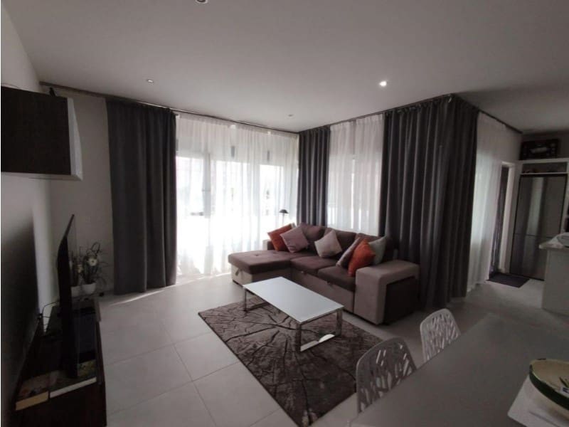 2 soveværelse Lejlighed til salg i Orihuela Costa med swimmingpool - € 280.000 (Ref: 10011432)