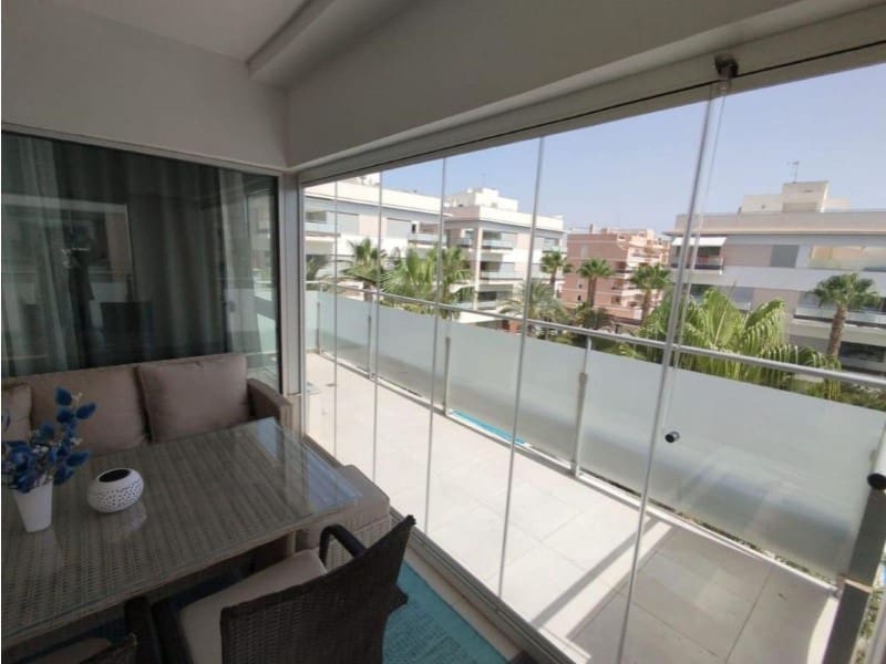 2 soveværelse Lejlighed til salg i Orihuela Costa med swimmingpool - € 280.000 (Ref: 10011432)