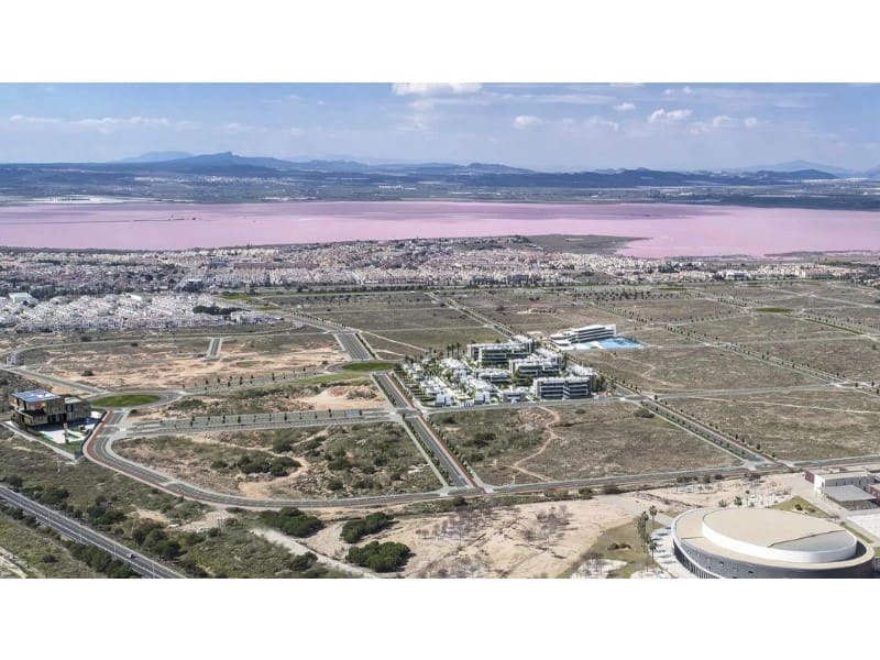 1 slaapkamer Appartement te koop in Torrevieja met zwembad - € 265.000 (Ref: 10011436)