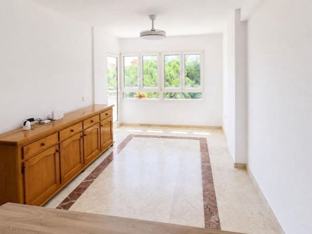 Apartamento de 2 habitaciones en Dehesa de Campoamor, Orihuela en venta - 199.900 € (Ref: 10013324)