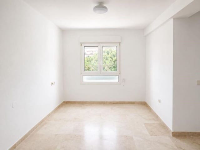 Apartamento de 2 habitaciones en Dehesa de Campoamor, Orihuela en venta - 199.900 € (Ref: 10013324)